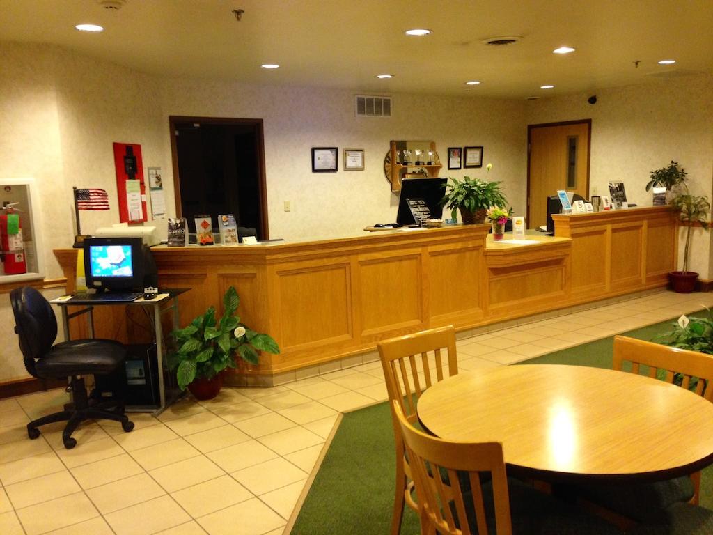 Motel Super 8 By Wyndham Ava Extérieur photo