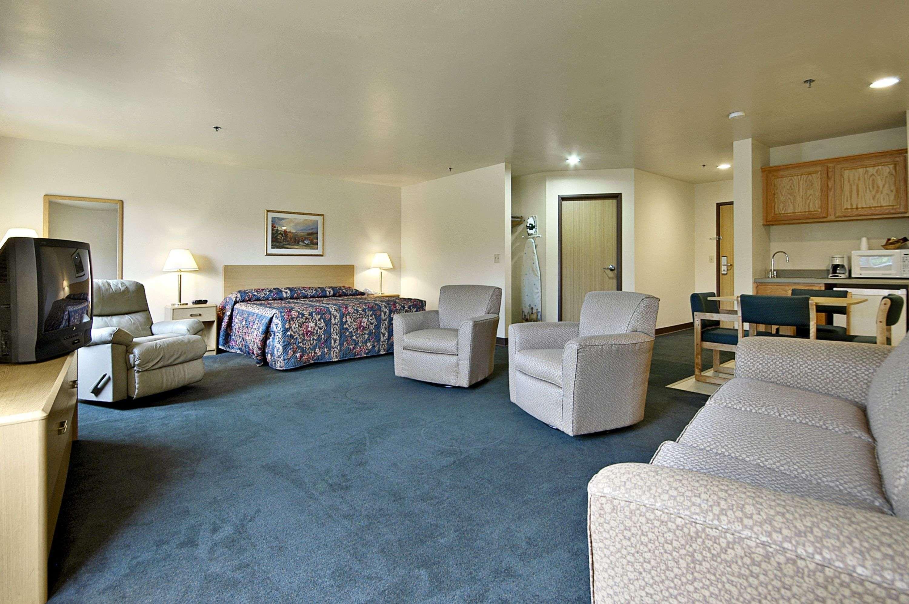 Motel Super 8 By Wyndham Ava Extérieur photo