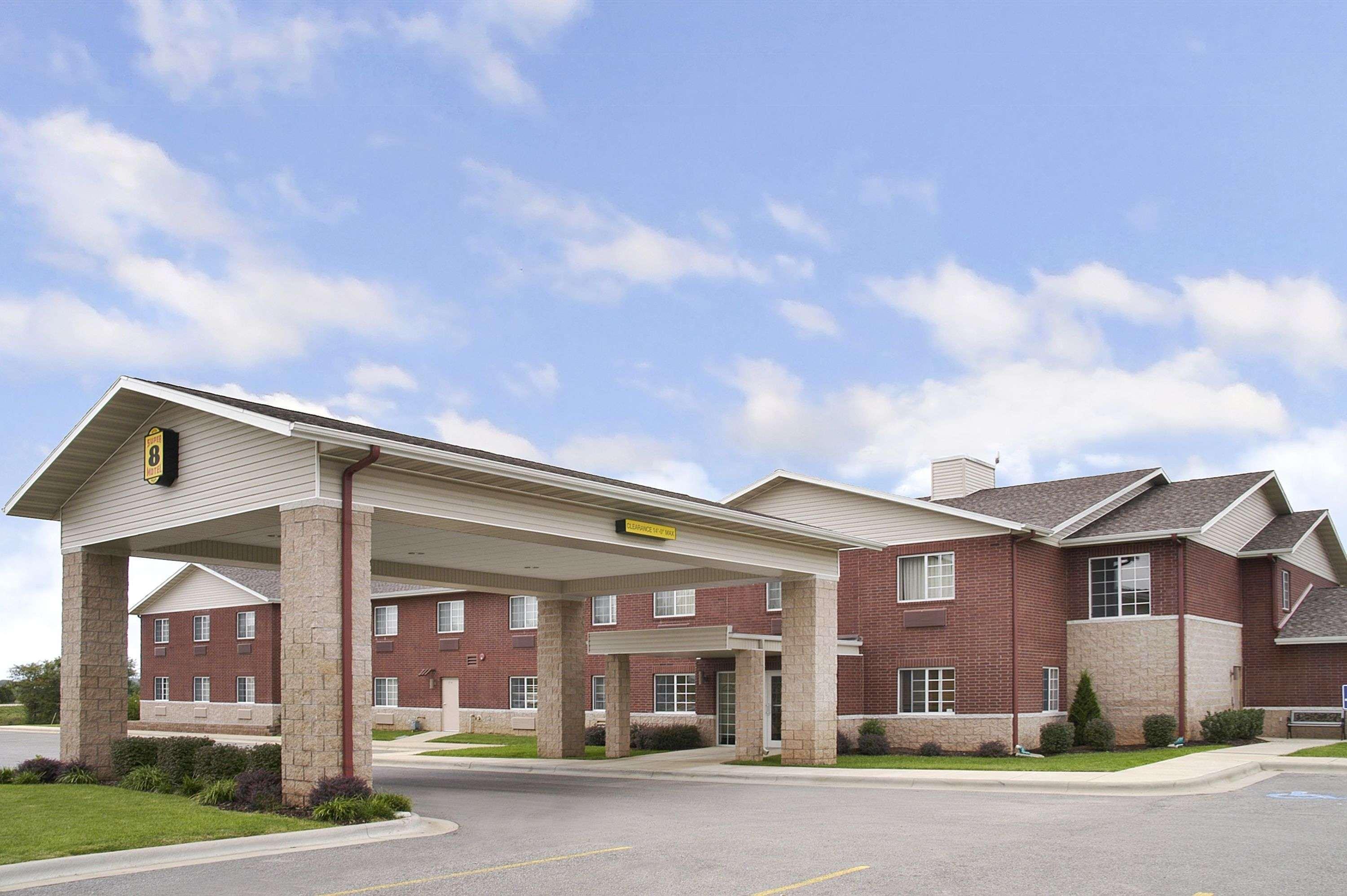 Motel Super 8 By Wyndham Ava Extérieur photo